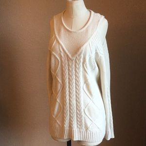 Open shoulder long sleeve knitted blouse